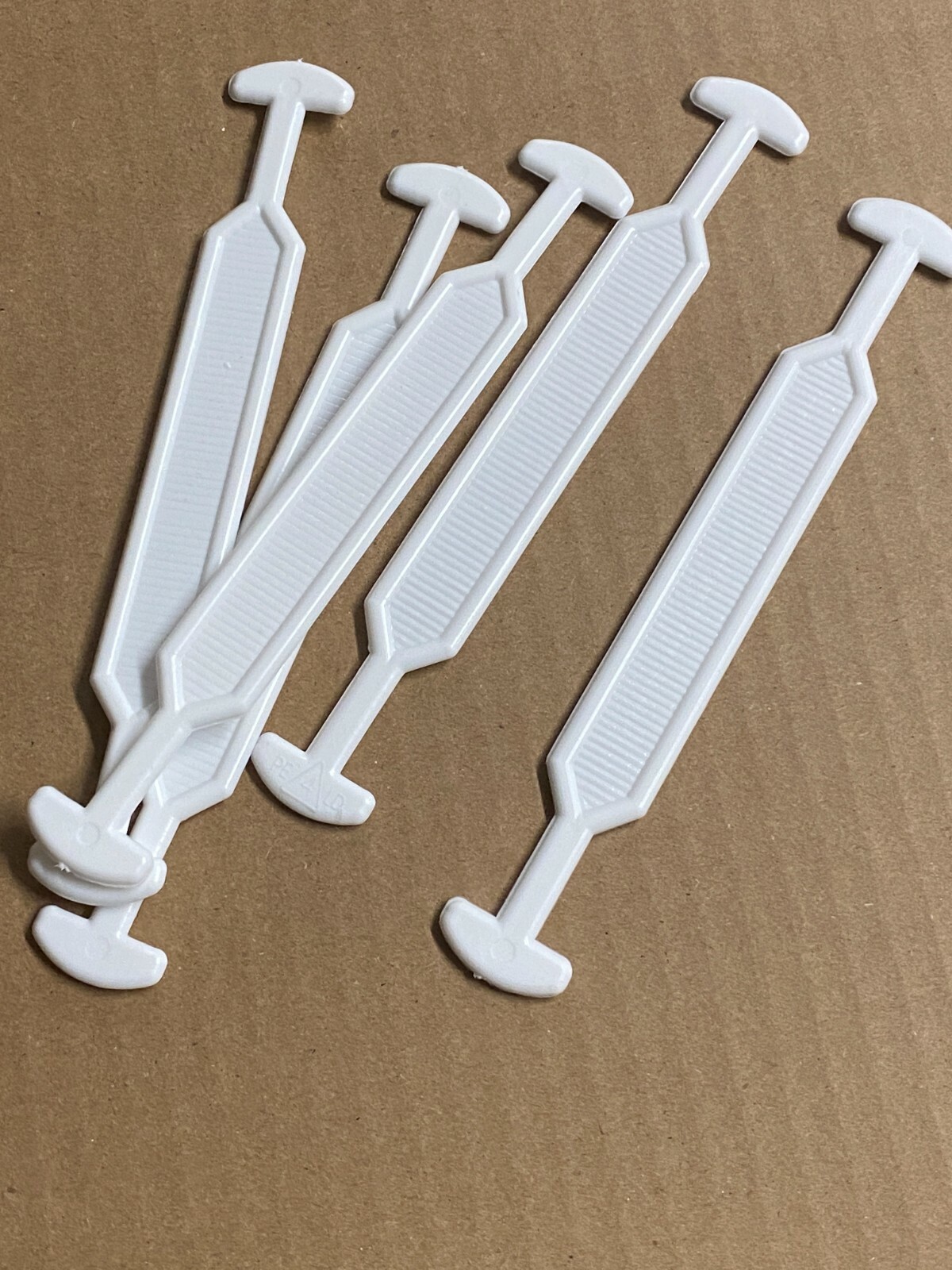 5 Heavy Duty 6.75″ Cardboard Box Handles Plastic Carrying Shipping 45 lbs White