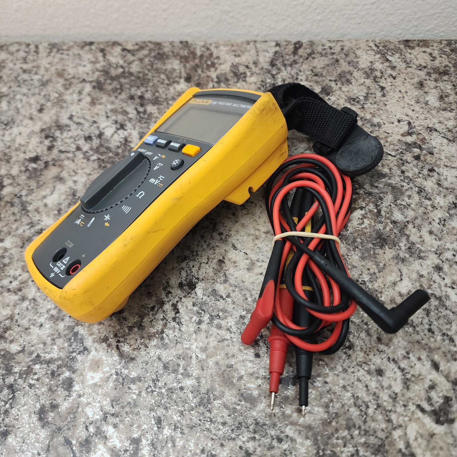 FLUKE 116 True RMS HVAC Digital Multimeter With Leads No Case
