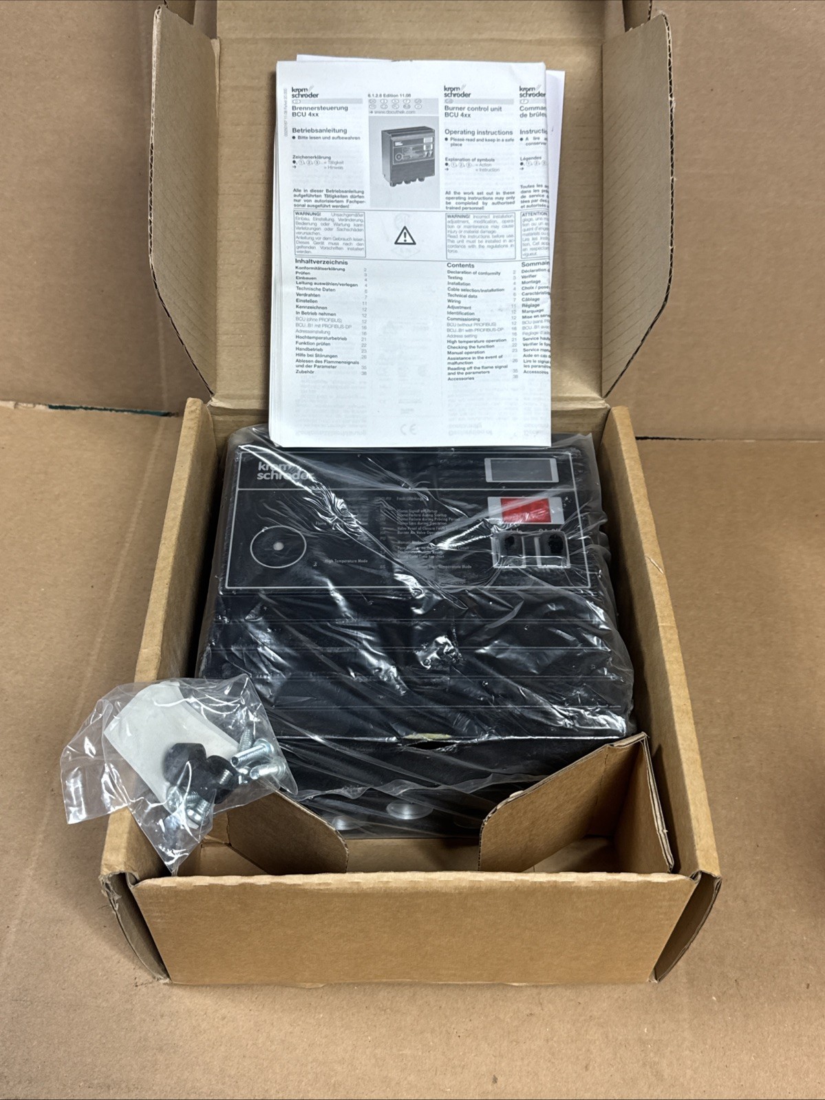 NEW KROM SCHRODER BCU 460T-5/2R3 Burner Control Unit 84631437 FAST SHIPPING