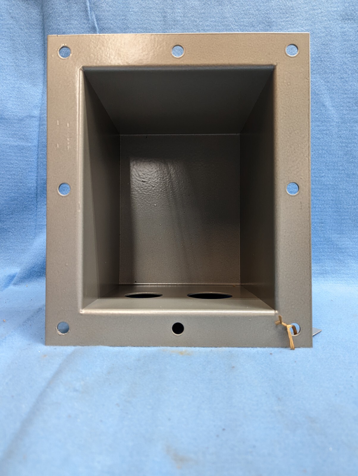 UNKNOWN BRAND STEEL ENCLOSURE MOUNTING FRAME 1/2″ MOUNT HOLES ENC00054