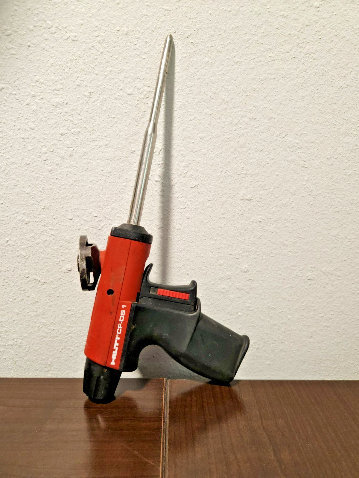 Hilti CF-DS-1 Deluxe Dispenser Gun for Foam Insulating Sealant UNTESTED