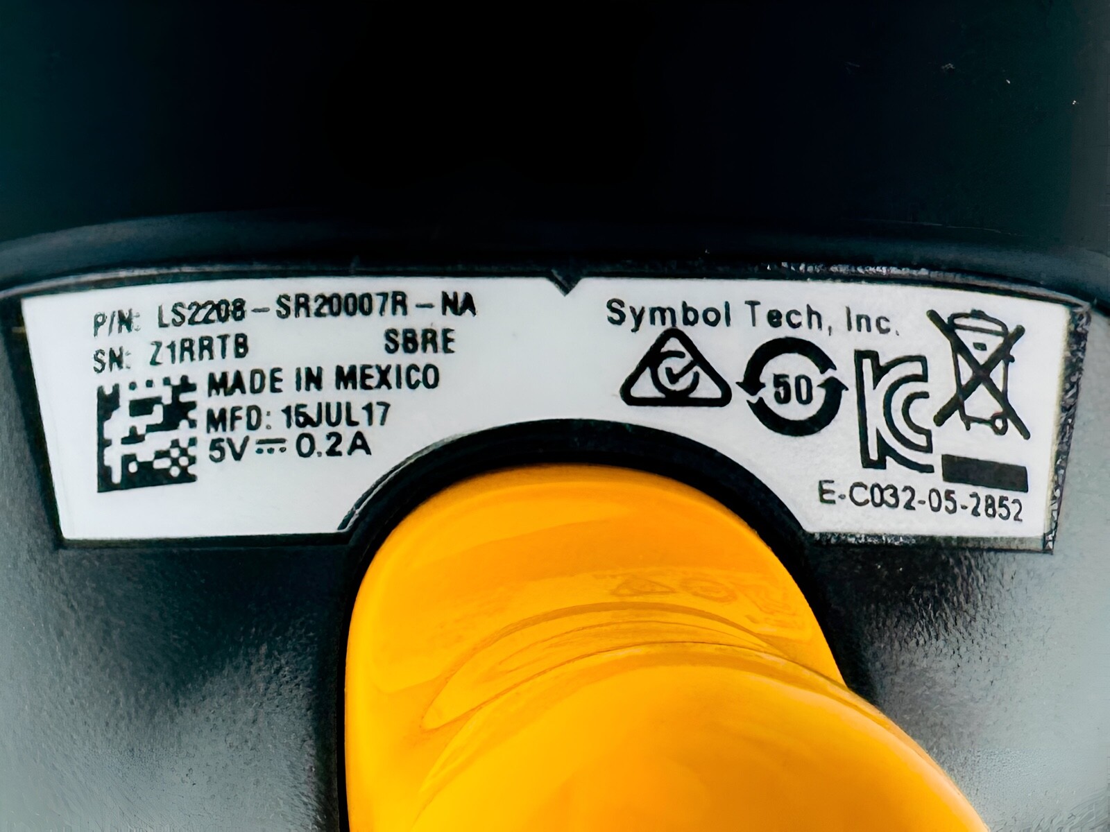 Symbol Motorola LS2208 1D Laser Barcode Scanner LS2208-SR20007R-NA w/USB Cable