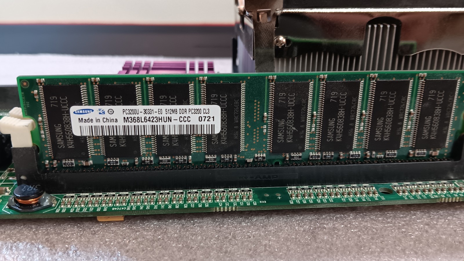ROBO-8712VLA BIOS R1.00 + 2.4 GHZ PENTIUM WITH 512GB MEM.