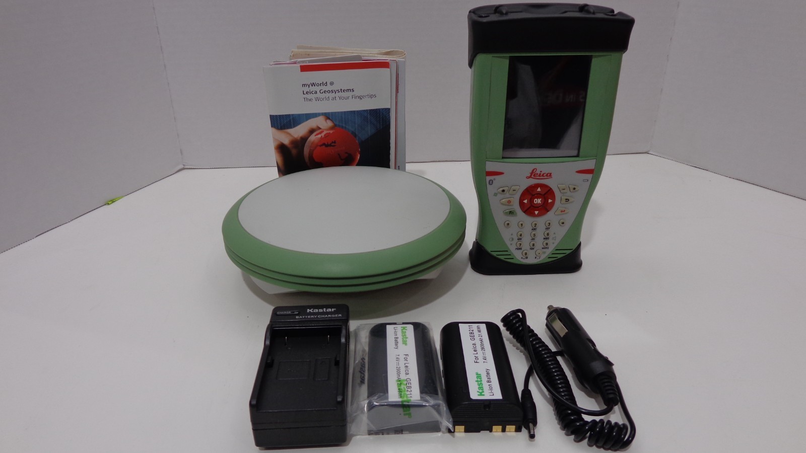 Leica GS08 Plus GPS 3.75g GSM With CS10 Controller, Charger, 2 Batteries & Case