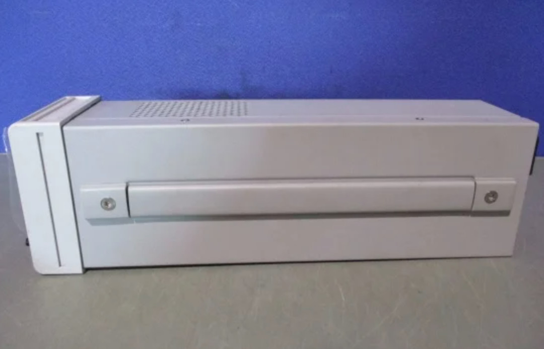 Keysight E36103A DC Power Supply 20V 2A 40W Used From Japan