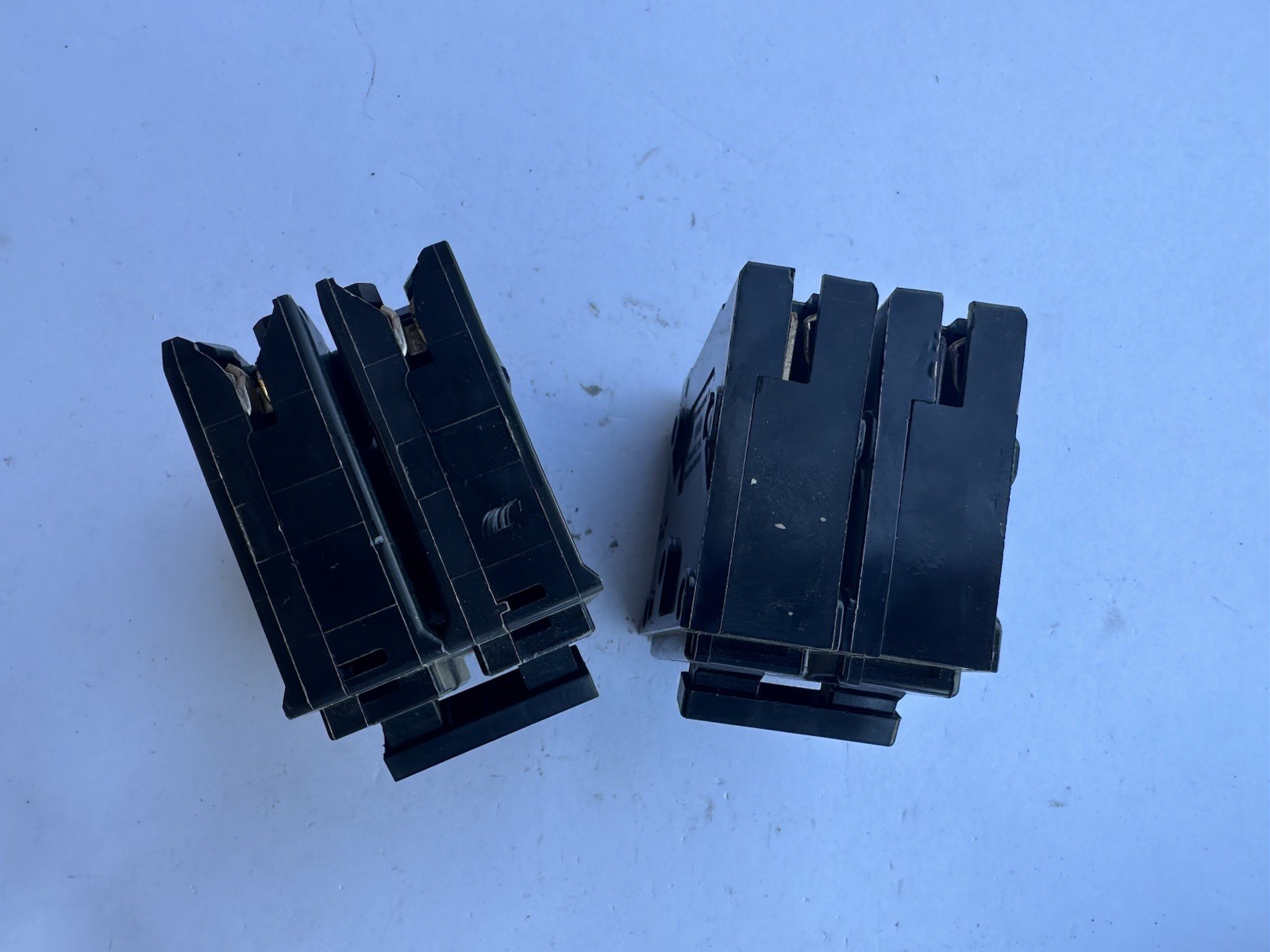LOT OF 2* Eaton & Square D BR250 & HOM230 50 & 30 Amp 2-Pole Circuit Breakers