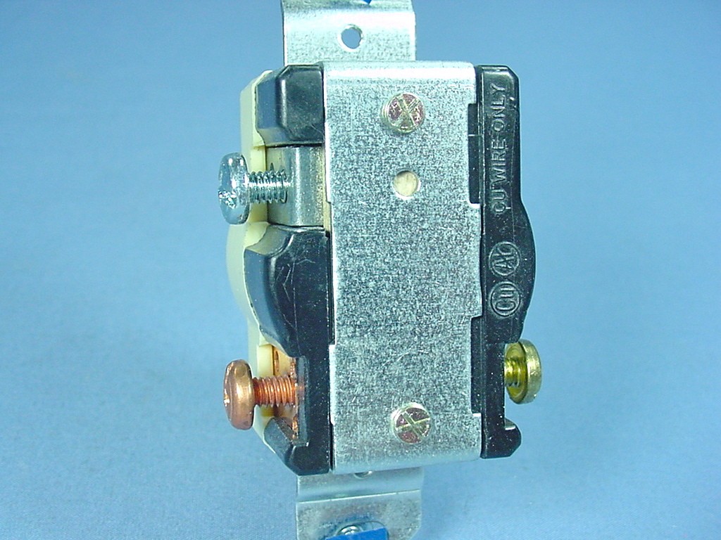 Cooper 805V Ivory Single Outlet 20A Receptacle NEMA 10-20R 125/250V Commercial