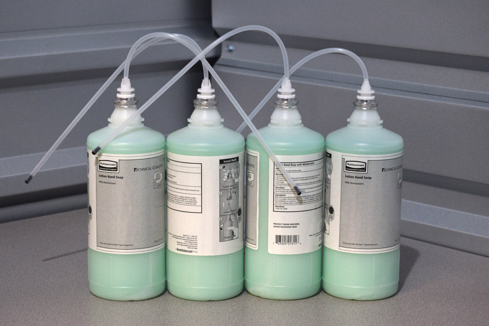 4x Rubbermaid FG4013111 Oneshot Liquid Hand Soap Lotion With Moisturizers 800ml
