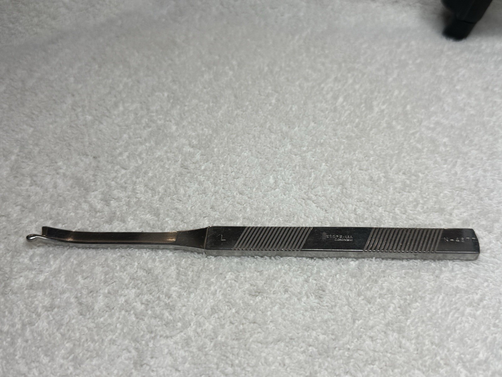 STORZ N4377 Silver Osteotome 7» Curved Left 5.0mm W Single Guarded Cutting Edge