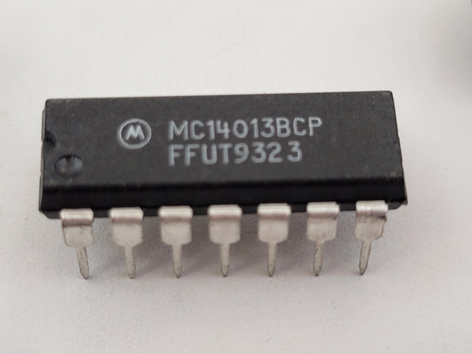 5Pc Motorola MC14013BCP Integrated Circuit Chip Dual Type D Flip-Flop