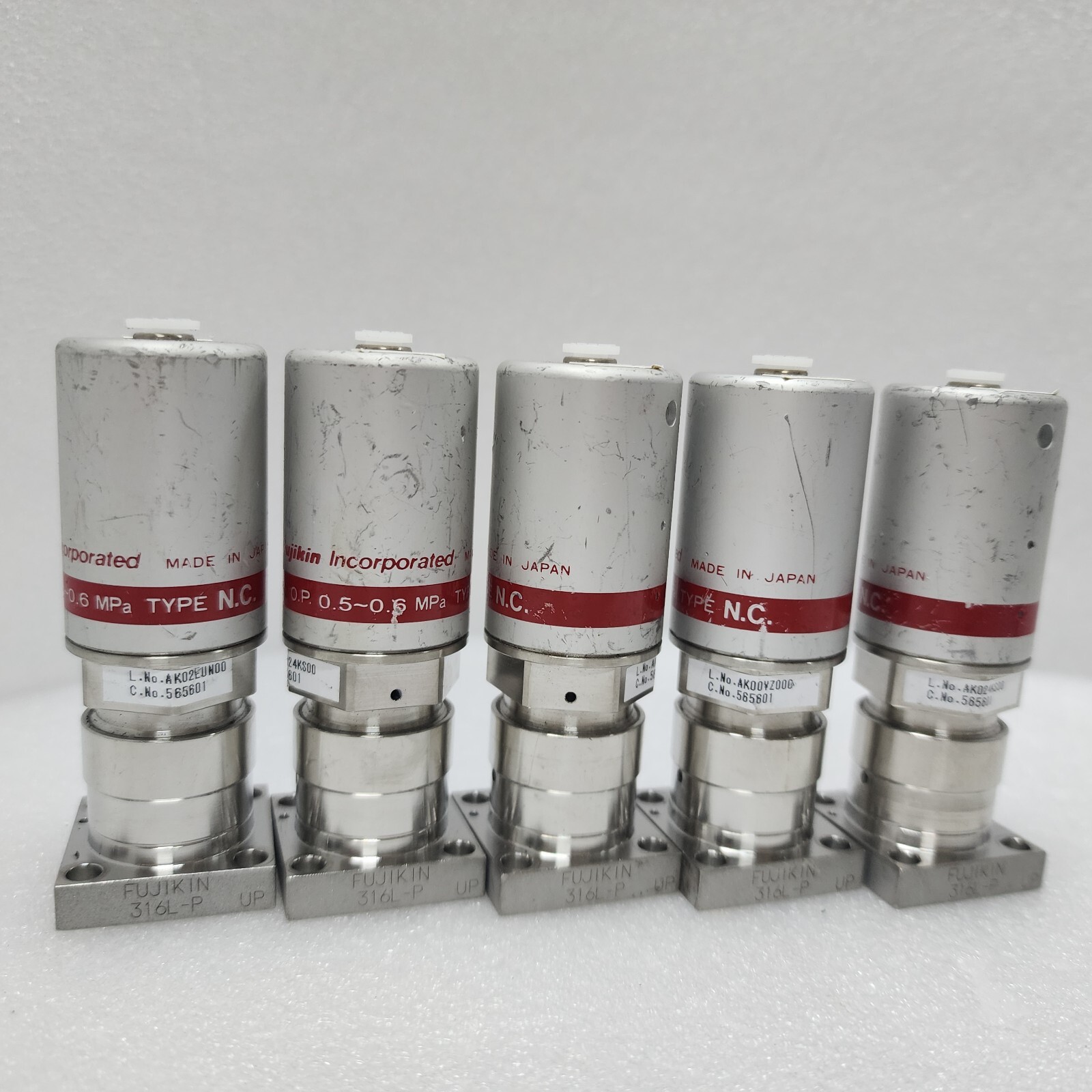 Lot of 5 Fujikin 0.P. 0.5-0.6 MPa Valve , C No. 565601 Type NC, Used,Jp+96942