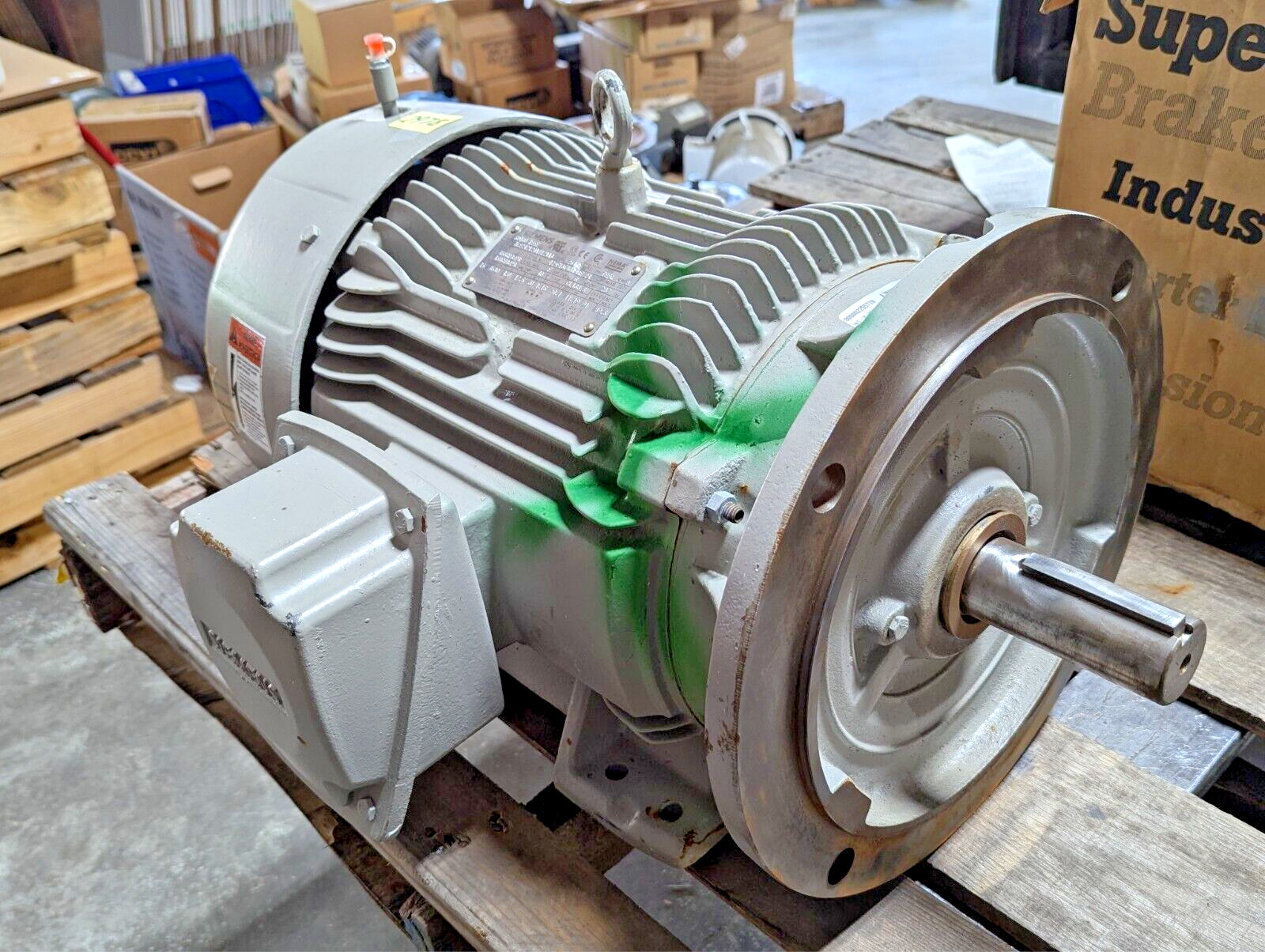 NEW SIEMENS 15 HP MOTOR / 460 VOLT 3530 RPM 254T FRAME 1 5/8″ DIA SHAFT