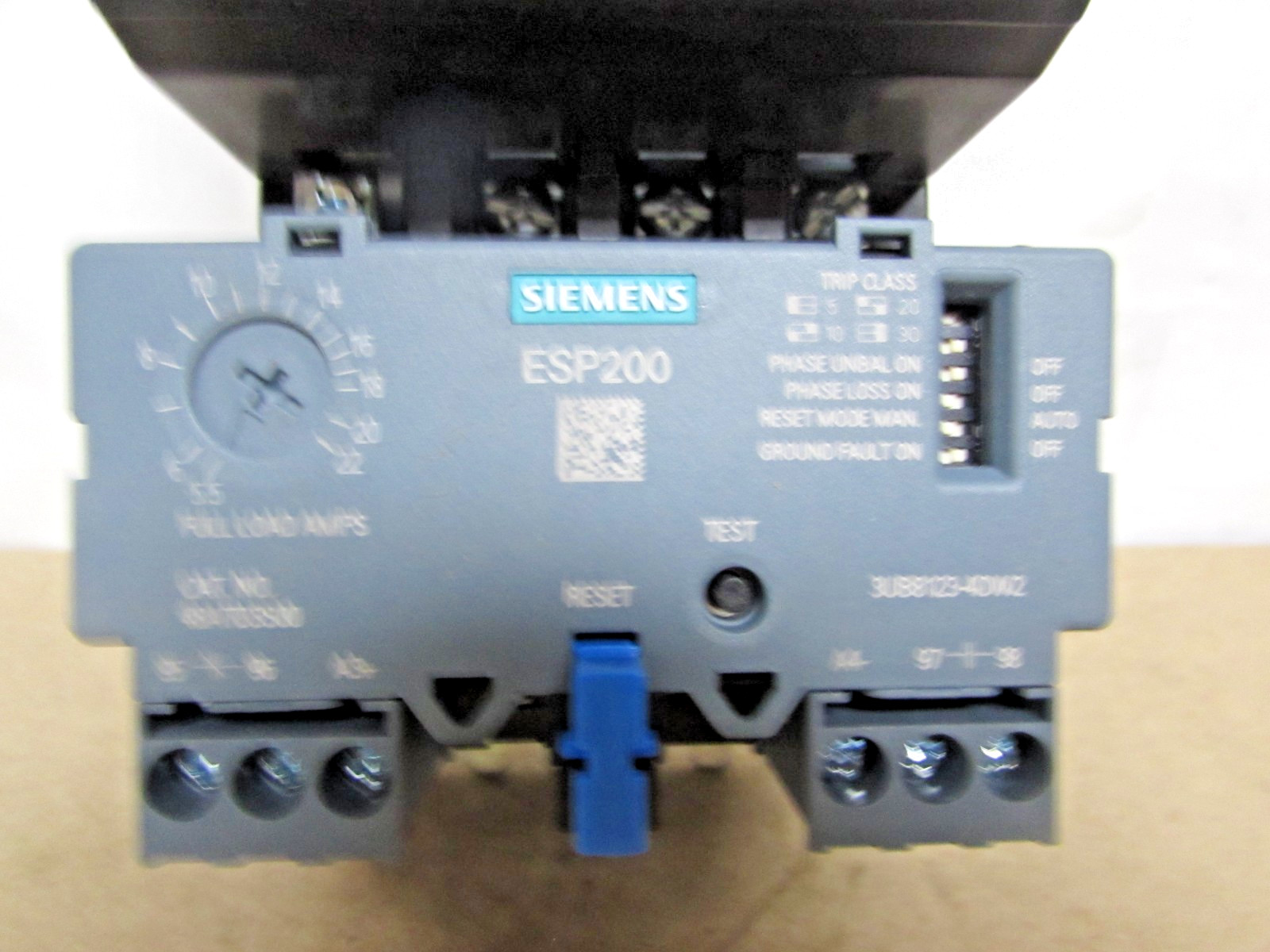 Siemens 14CUC32AH Size 0 Starter W/ 480v Coil – 3-12a Overload (NEW – IN BOX)
