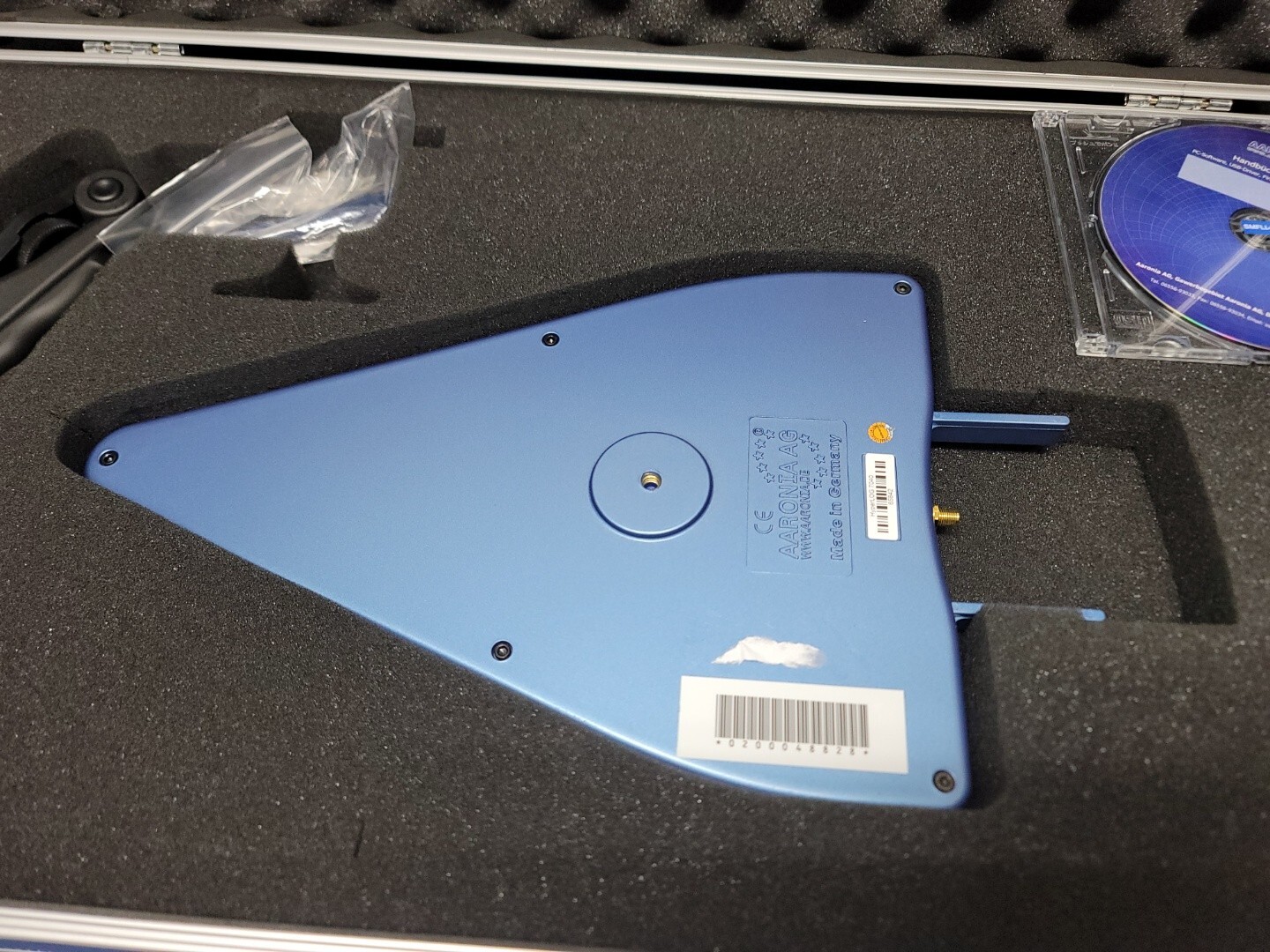 Aaronia HyperLOG 7040: 700MHz to 4GHz High-Performance EMC Antenna (5842)