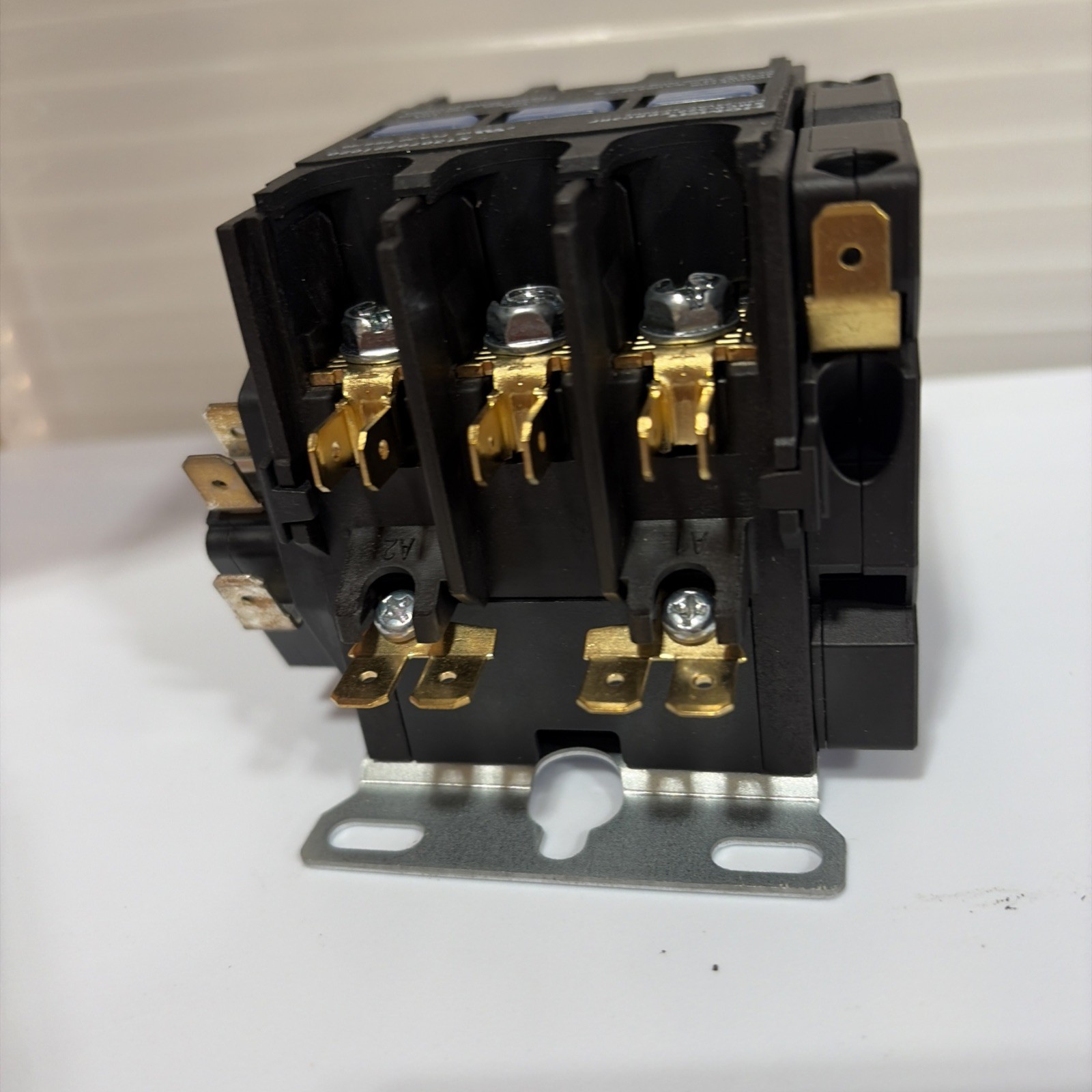 Liebert Homer 24V XMC0-323-EBBC3RF 3-Pole 32 Amp Definite Purpose Contactor XMC0