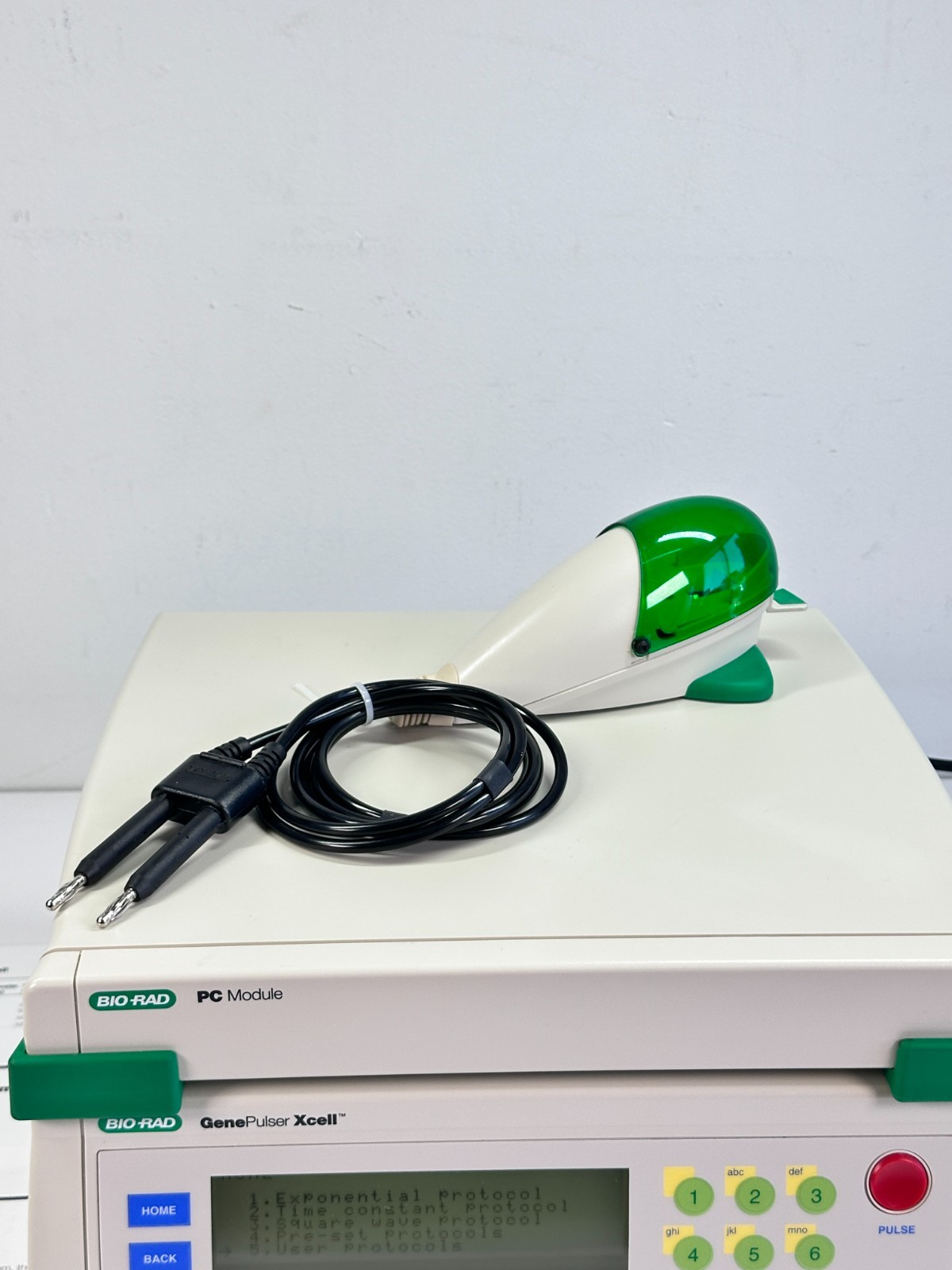 Bio-Rad GenePulser Xcell w/ PC Module and Shock Pod w/ Warranty