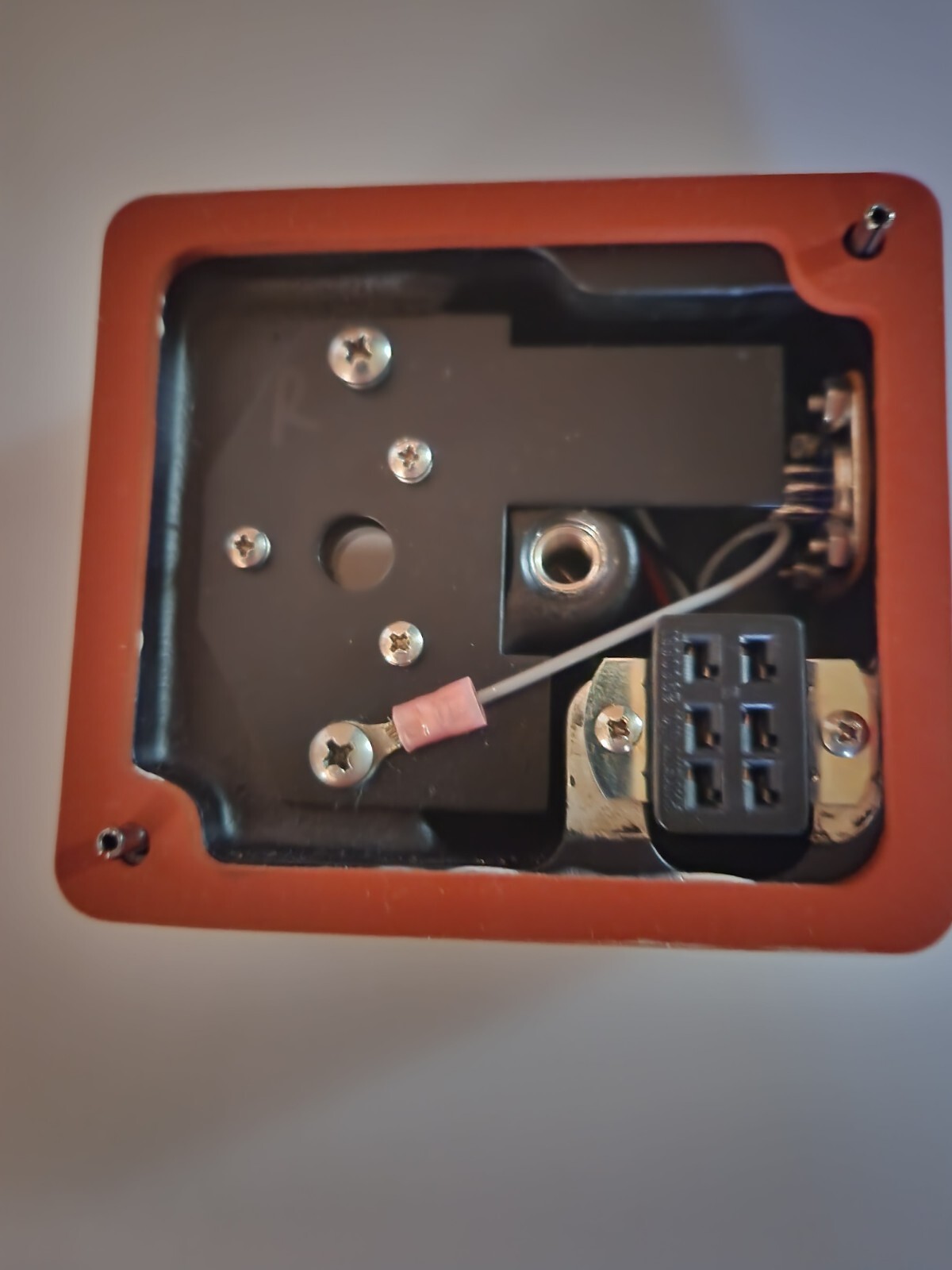 FORNEY 18748-01 37900901 UV-4 FLAME DETECTOR BASE NEW OPEN BOX