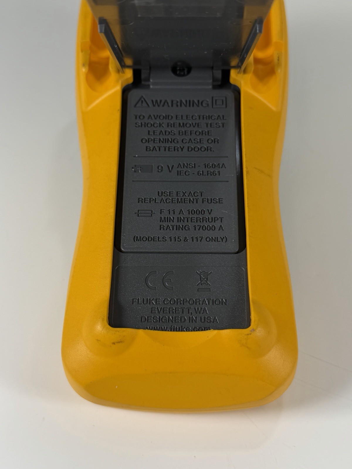 Fluke 117 True RMS Multimeter – CAT III 600 V – Without Leads