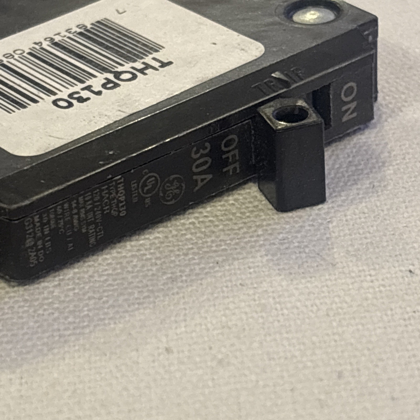 GE Circuit Breaker 30 Amps Space Saver Thin Single Pole THQP130