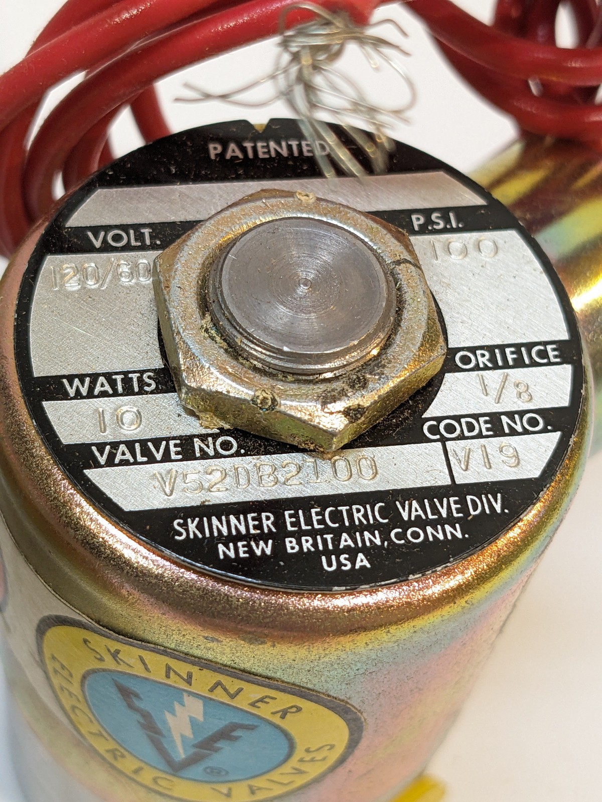 Vtg NOS Skinner V52DB2100 120V Solenoid Valve 1/8 Orifice