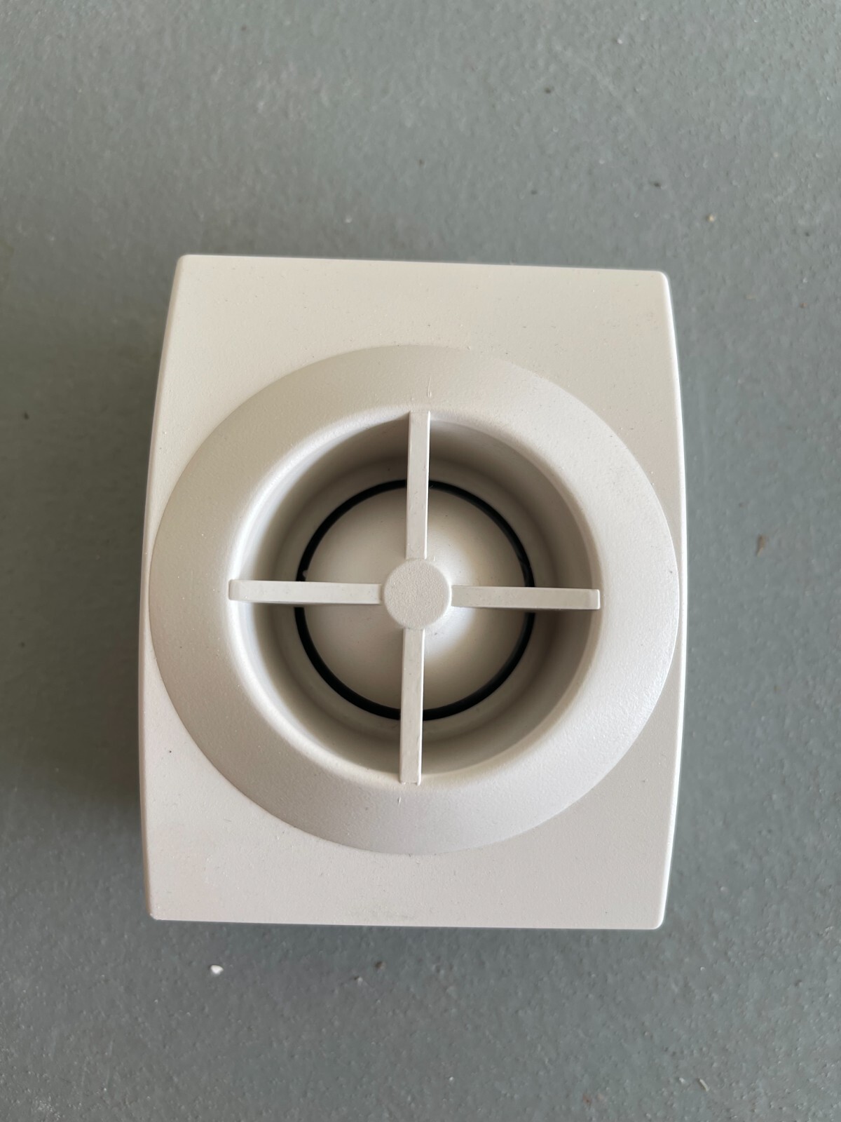 Honeywell Wave Series Siren 106 dB 500 mA 12 VDC / Speaker 85 dB 8 Ohm 10 W/15 W