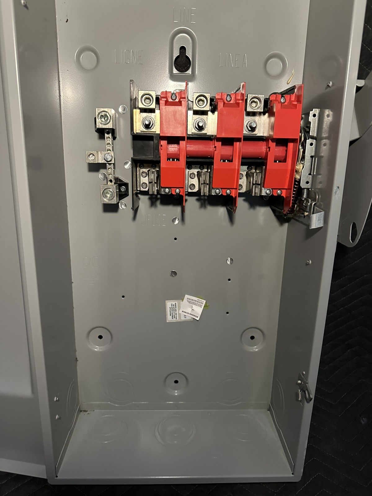 Siemens GF324NR Safety Switch 200A 240V 3P 4W Fused NEMA 3R