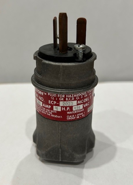 Appleton ECCL2023 20 AMP/125 VAC Cord Connector and Appleton ECP-2023 Plug