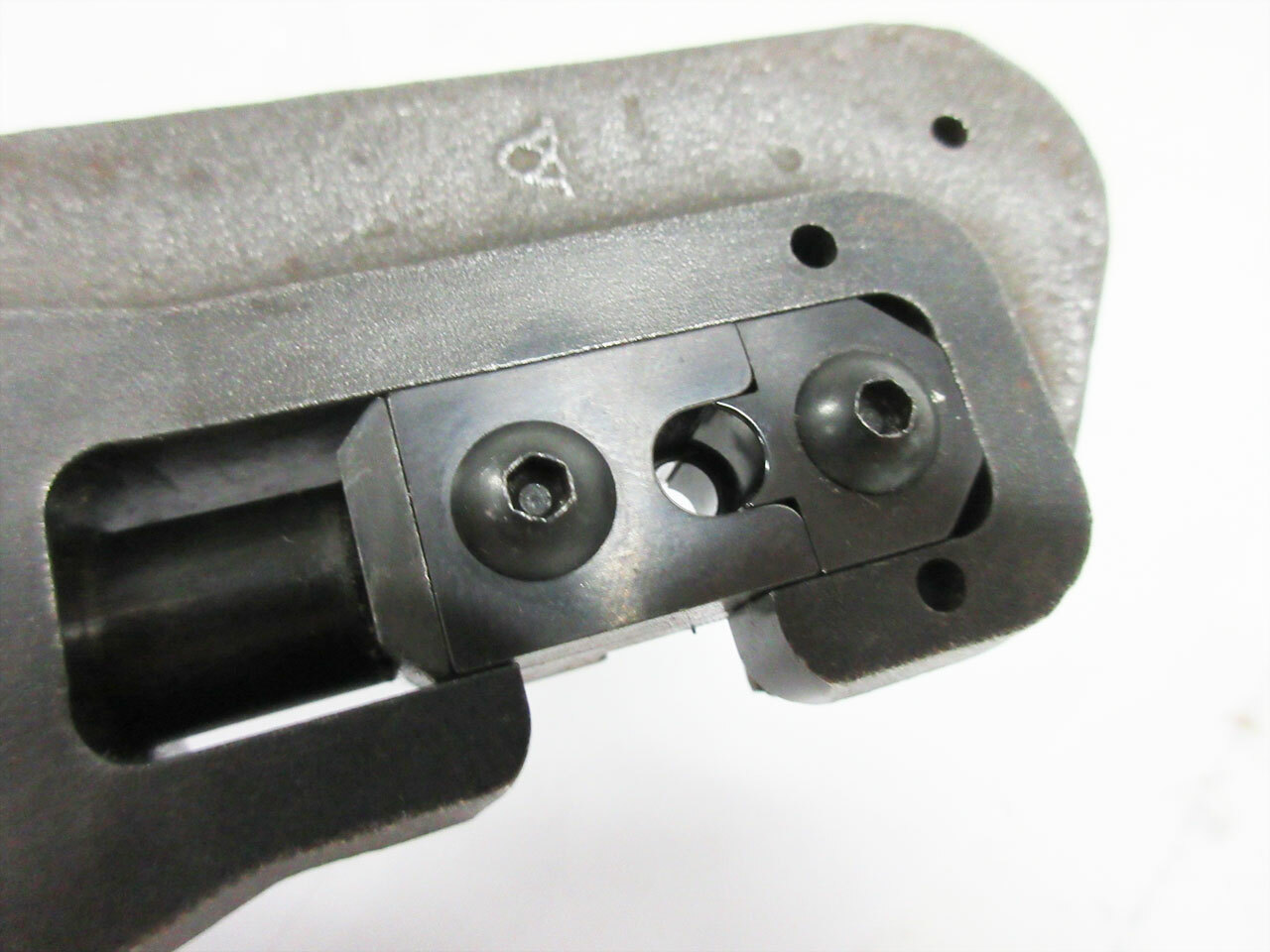 AMP 58166-2 SDL FERR 4P & 69710-1 HAND CRIMP TOOL