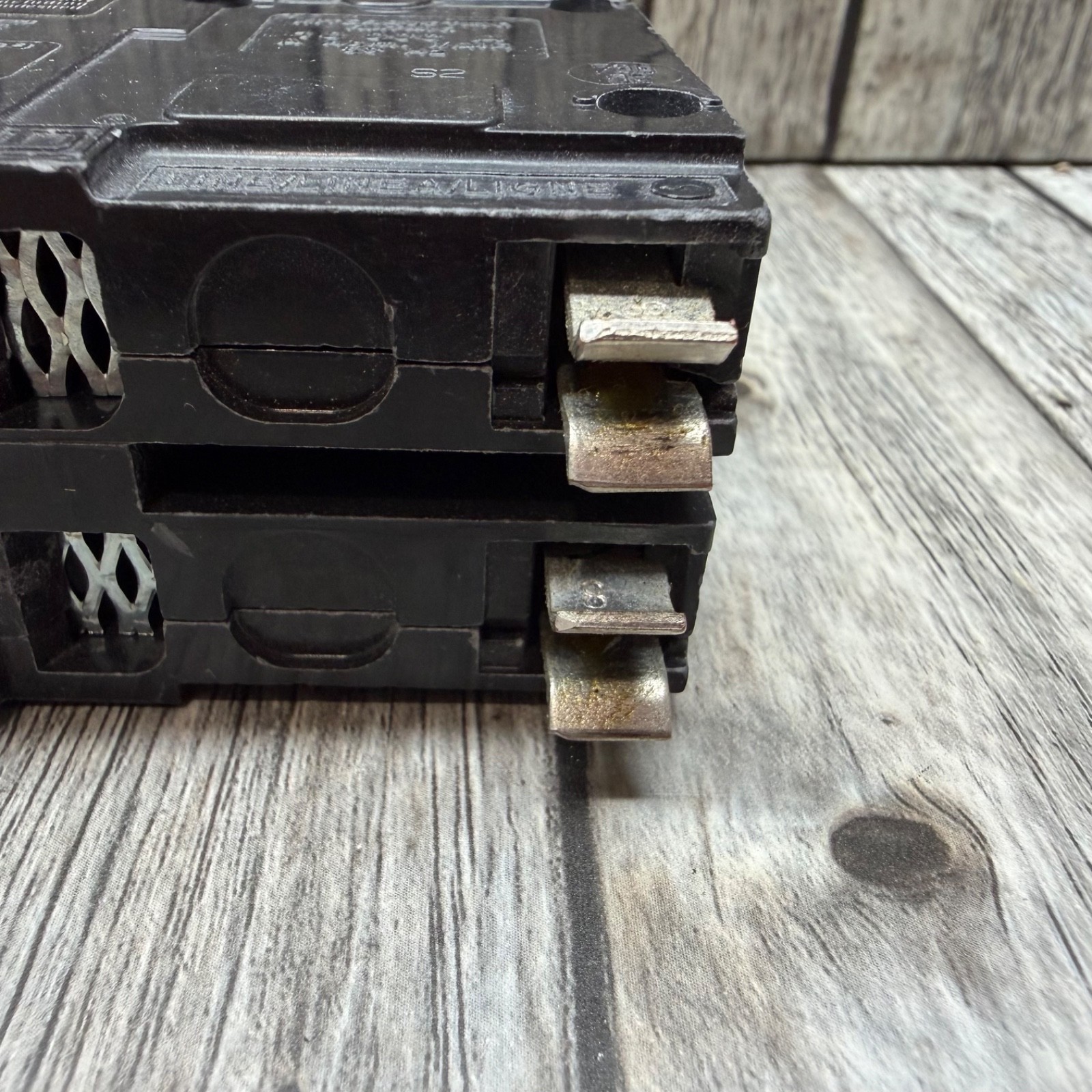 Schneider Square D QO 60-amp 2 Pole GFCI and Circuit Breaker Model #QO260GFICP