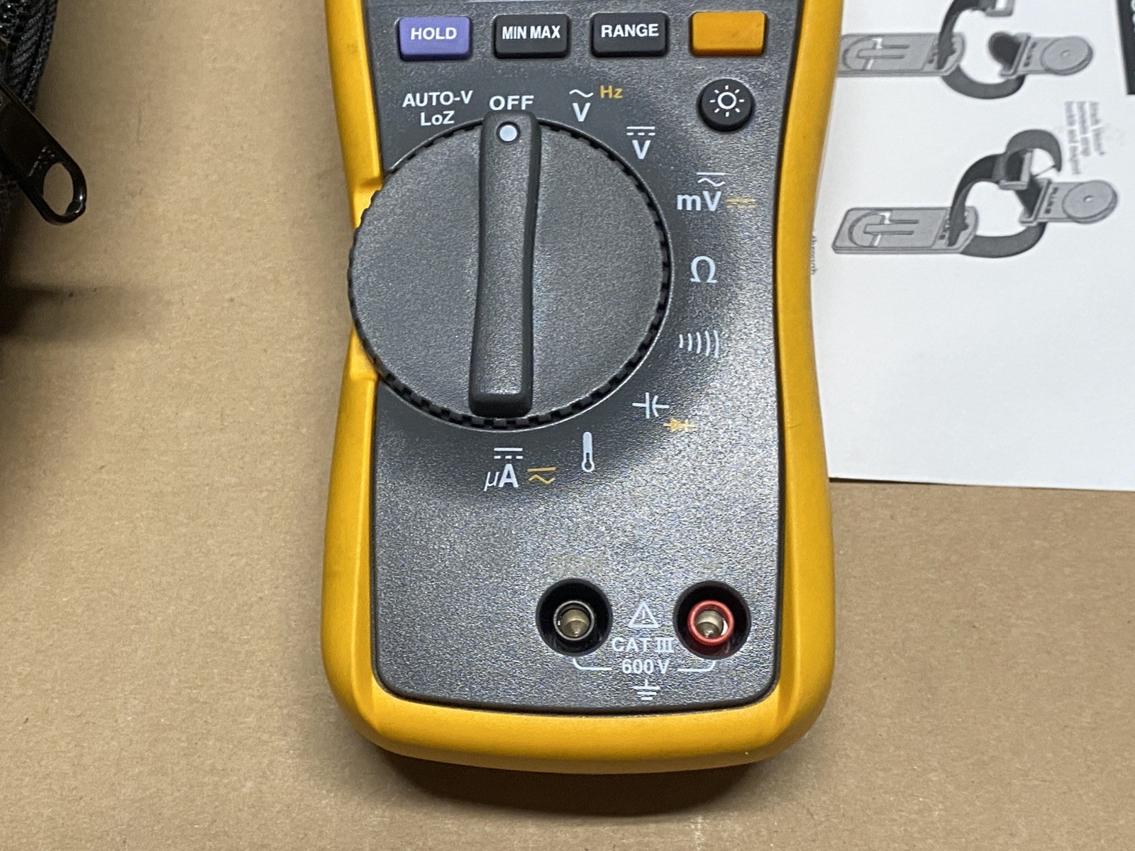 Fluke 116 True RMS Multimeter W/ Travel Case & Extras