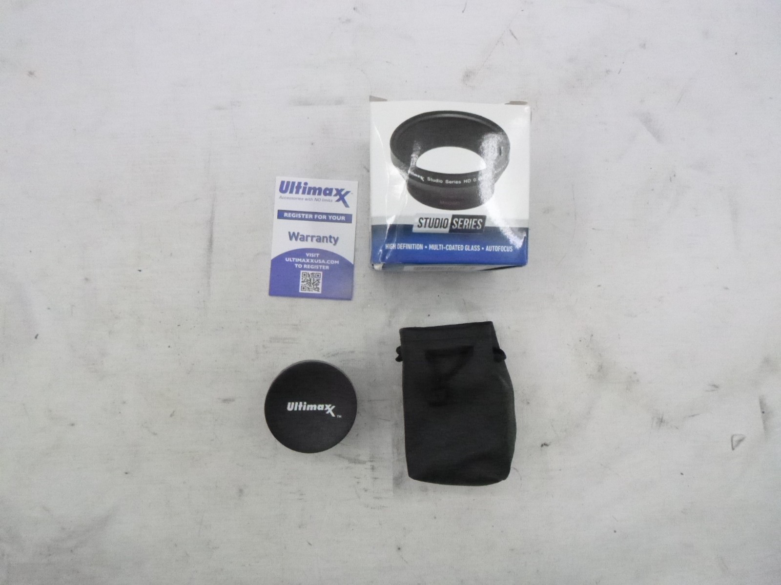 Ultimaxx 0.43x 40.5mm Wide Angle Macro Lens Attachment UM-WA43405