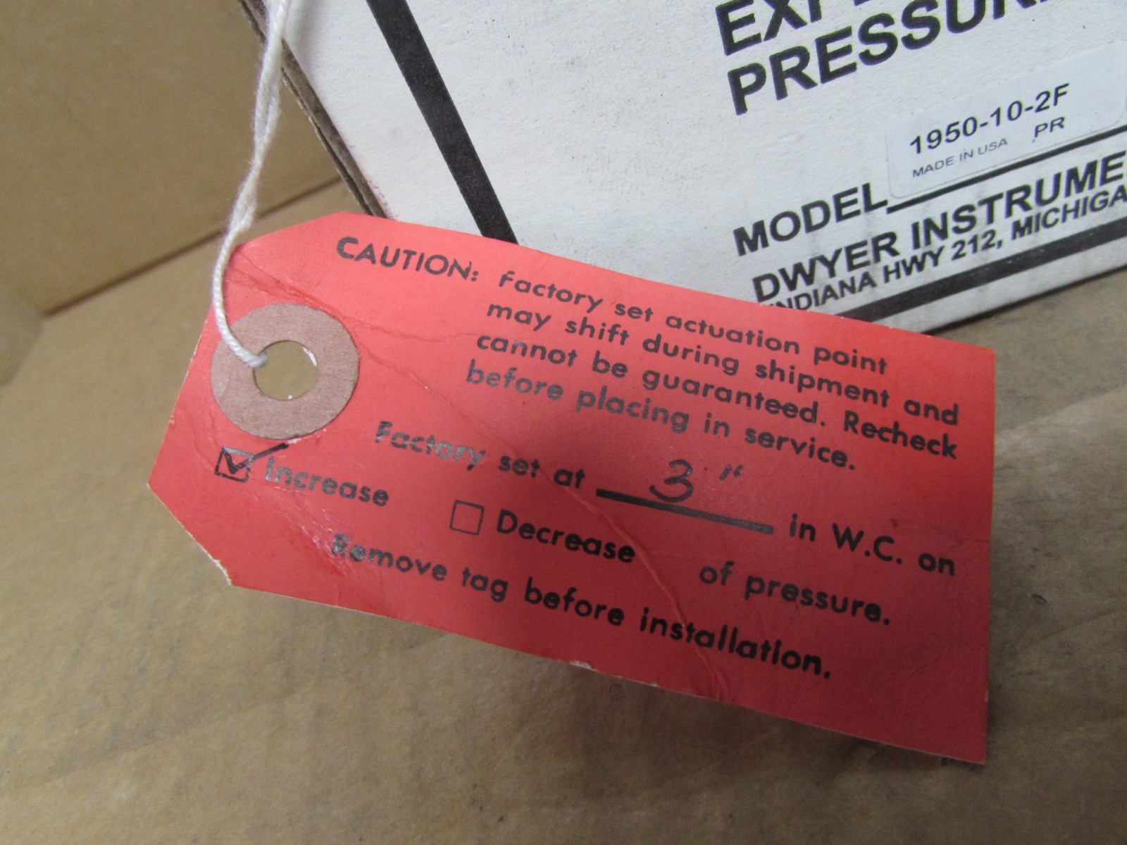 Dwyer 1950-10-2F Explosion-Proof Pressure Switch ( NEW IN BOX ) ***MAKE OFFER***