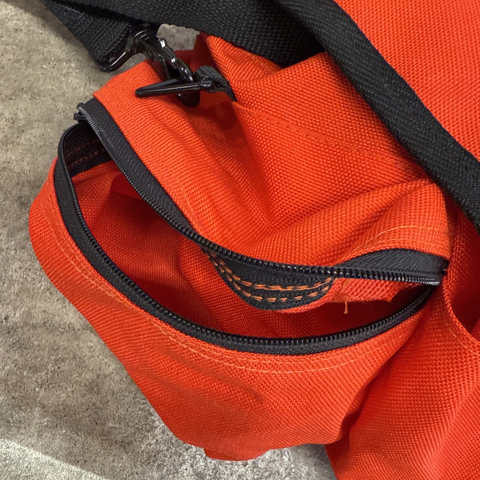 Vintage Iron Duck Built For Life 36001S Orange Standard Trauma Bag USA