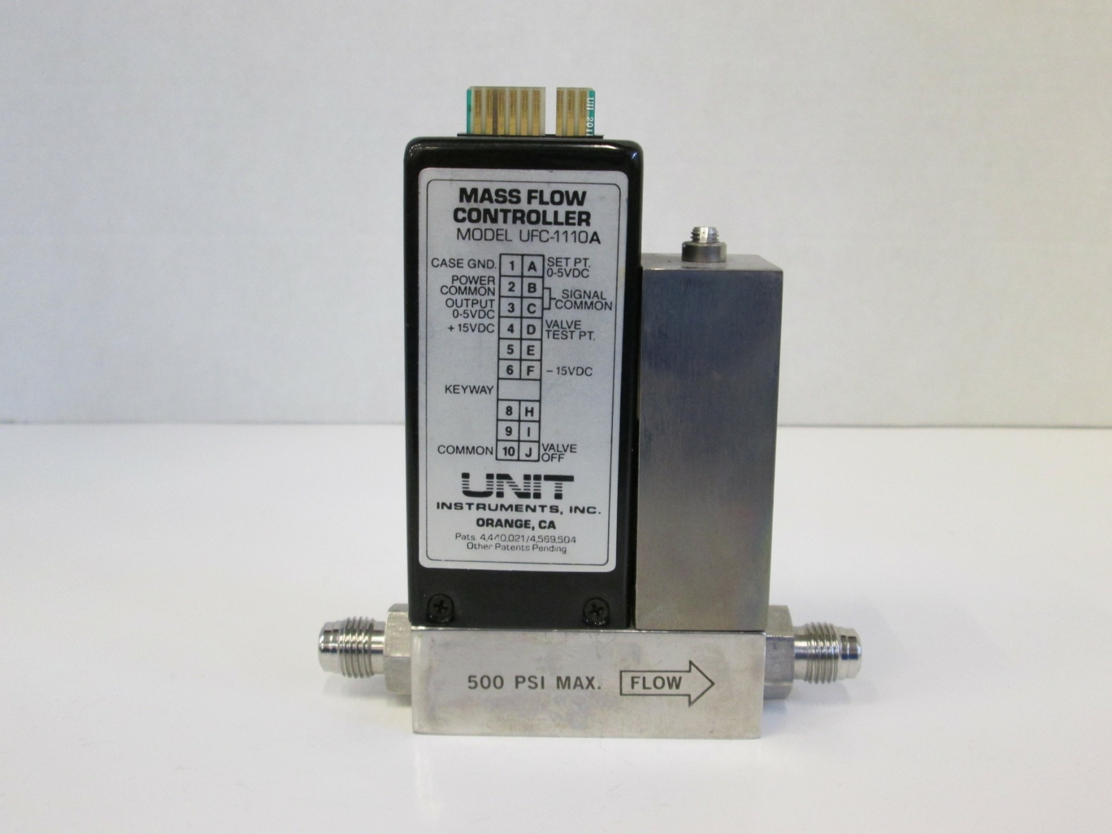 Unit UFC-1110A Mass Flow Controller MFC, H2, 20 SLM, 1/4″ Male