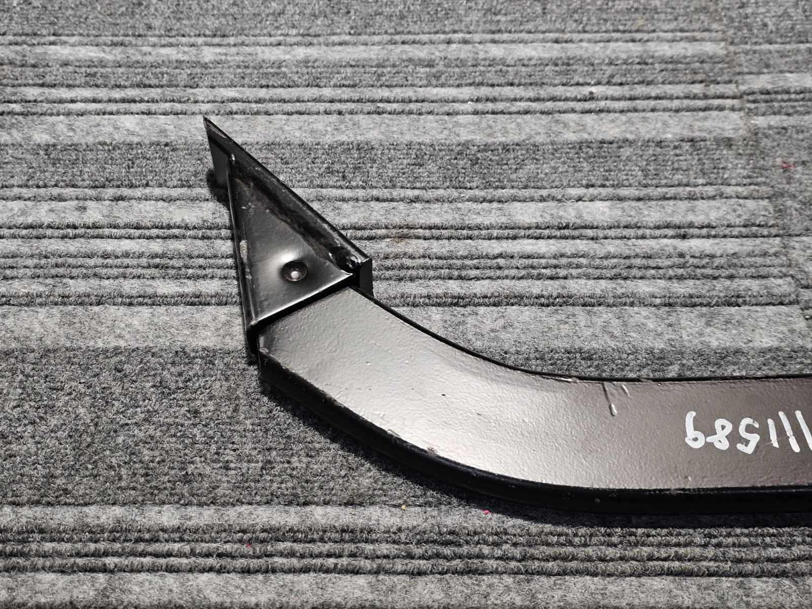 (QTY 2) Box Blade 20-inch Ripper Shank 4 Hole Box Scraper Shank, Black