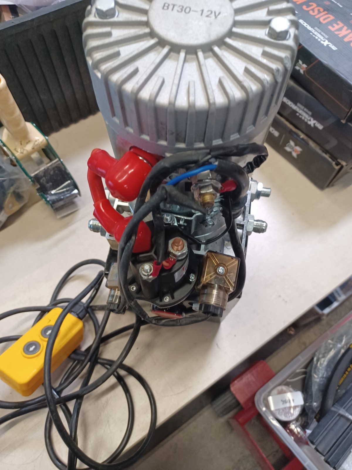 Vevor Hydraulic Power Unit ZXDC12V-1.6KW-S-4L 4quart DC12V