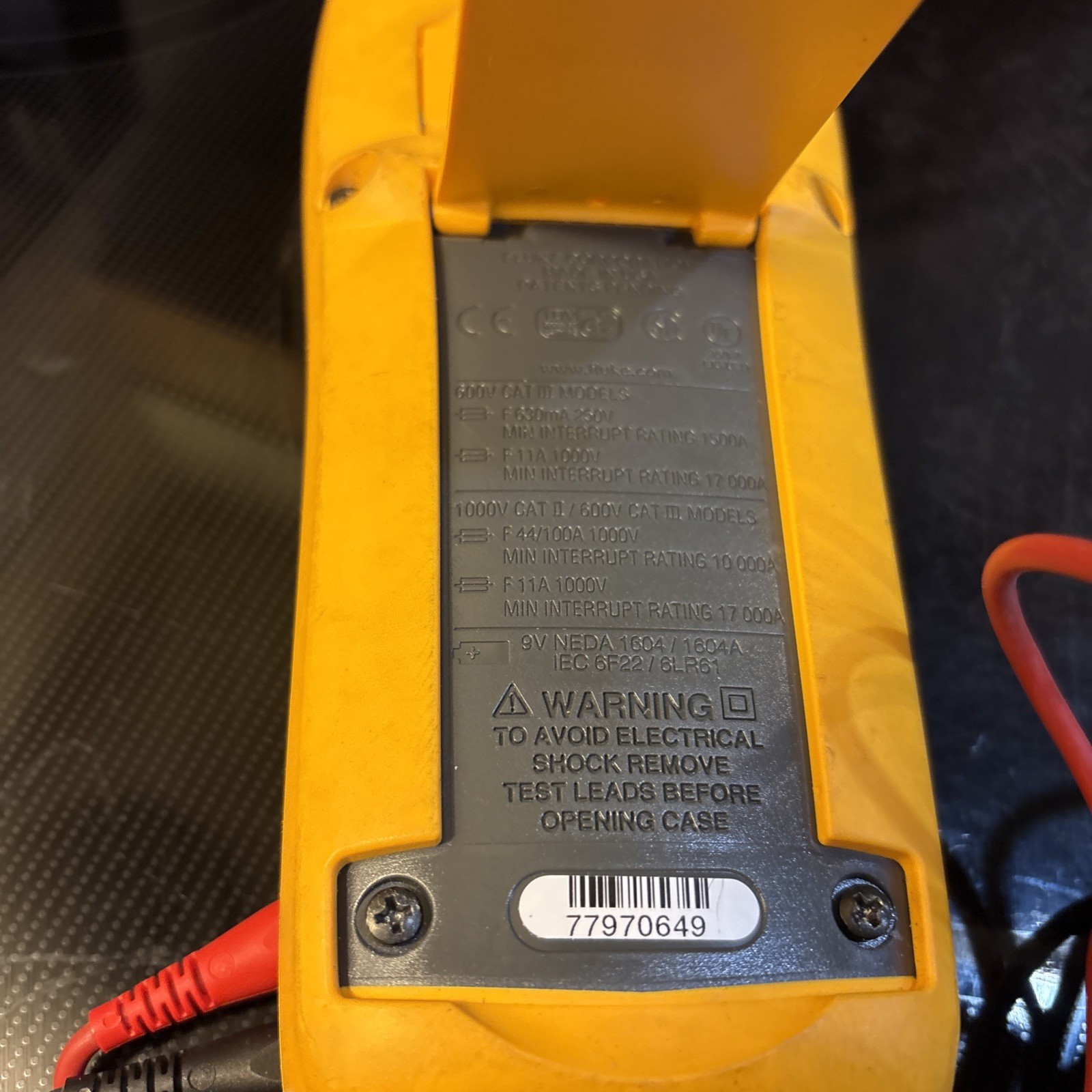 Fluke 26 III True RMS Digital Handheld Multimeter, Test Leads, 1000V, CAT III