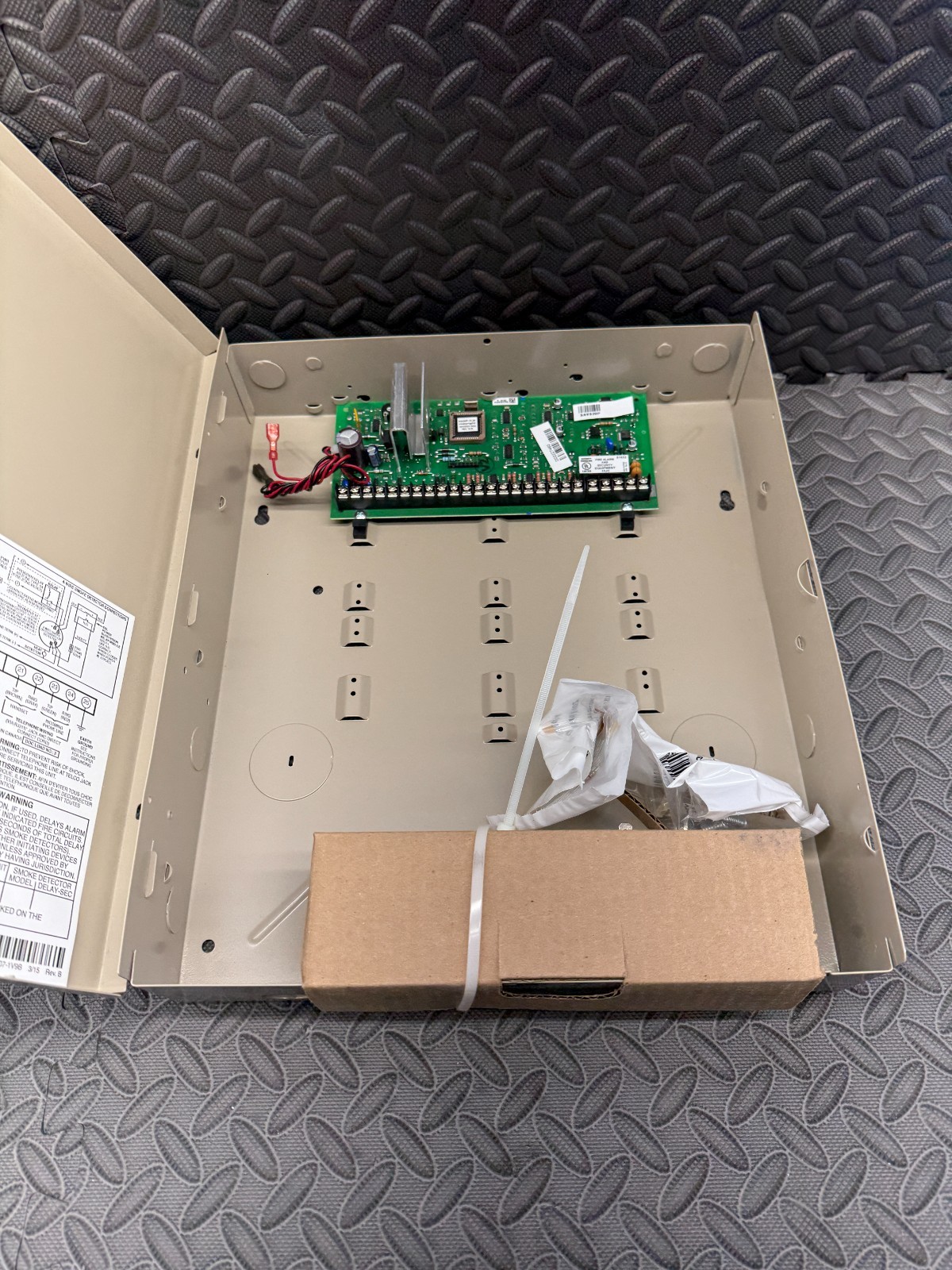 Honeywell VISTA-20P Resideo 8-Zone Plus Series Security Alarm Control Panel