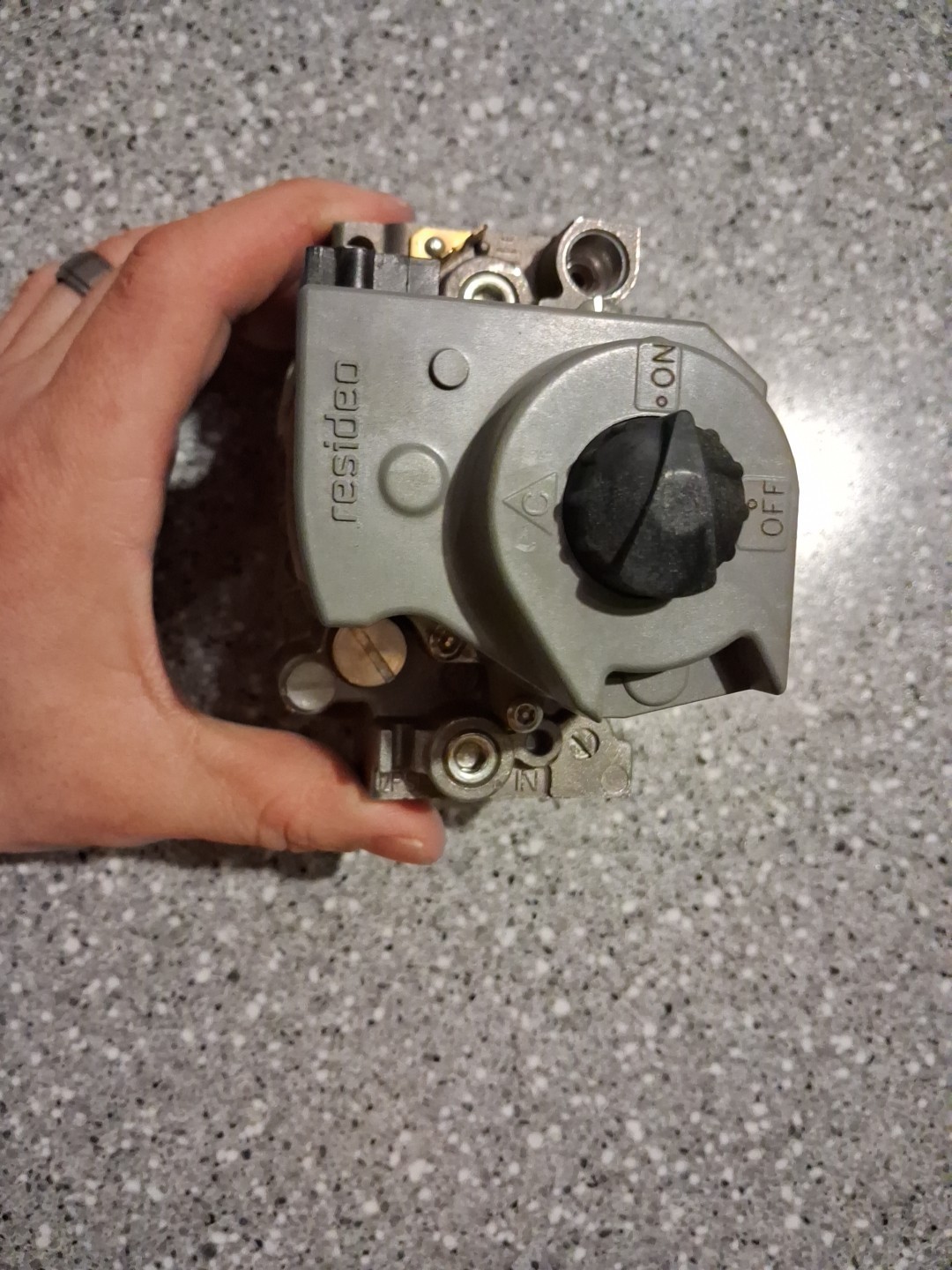 Burnham Resideo Natural Gas Valve IN3-IN6 VR8204C3007
