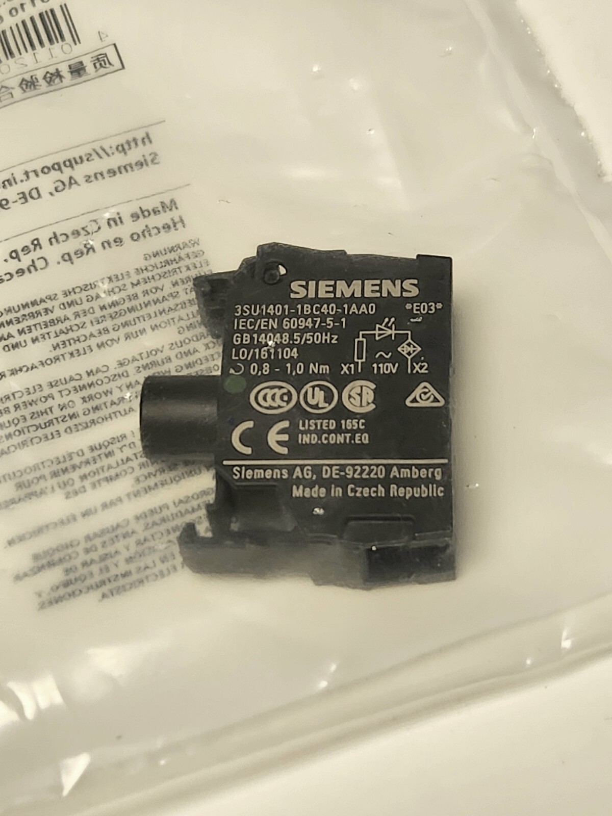 SIEMENS 3SU1401 1BC40 1AA0 GREEN 110 VAC LED LAMP Module Pilot Light Bulb