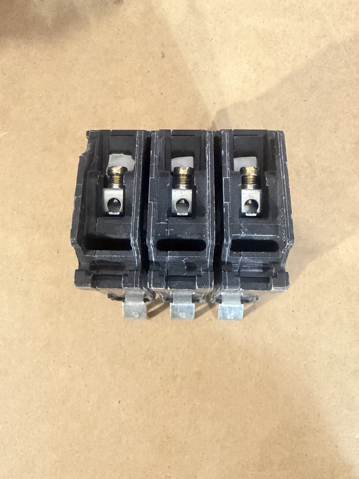Siemens B315 15A 240V 3-Pole Bolt-On Circuit Breaker