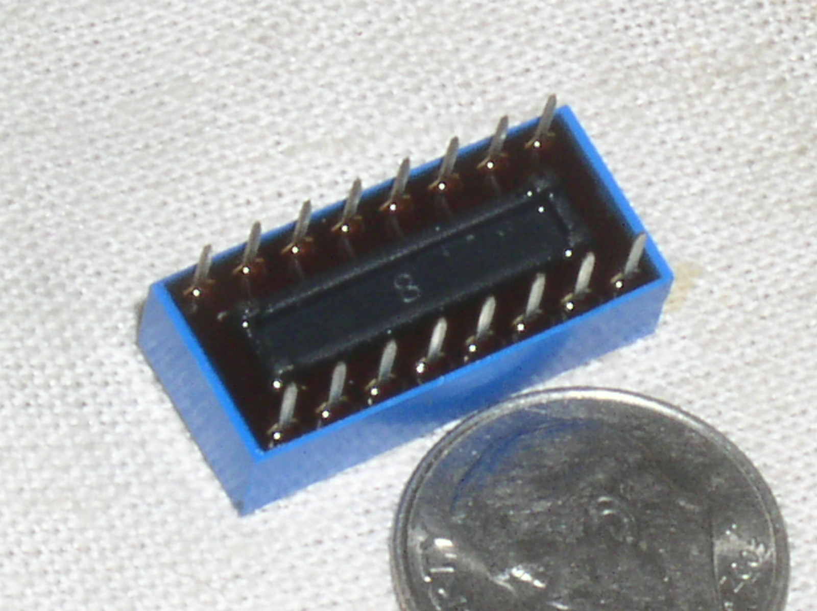 ONE NEW WP 8 POS POSITION 16 PIN DIP SLIDE SWITCH 8PST GANG SW USA SHIP ANY QTY