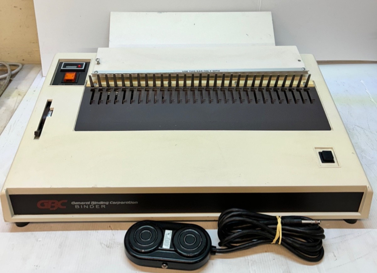 GBC Electric Binder 110EB-2, 173-W 60Hz 2-A 1-Phase 115V USA Commercial T01018