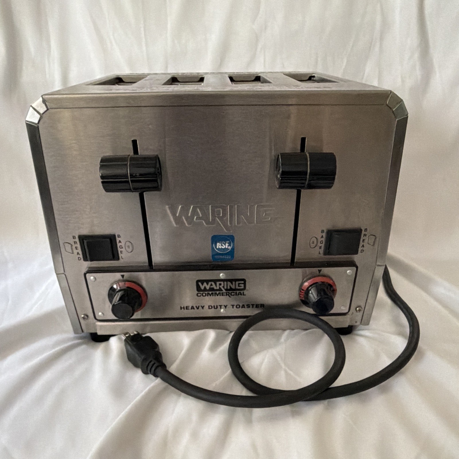 Waring Commercial WCT850RC 4-Slot Pop-Up Vertical Bread/Bagel Toaster