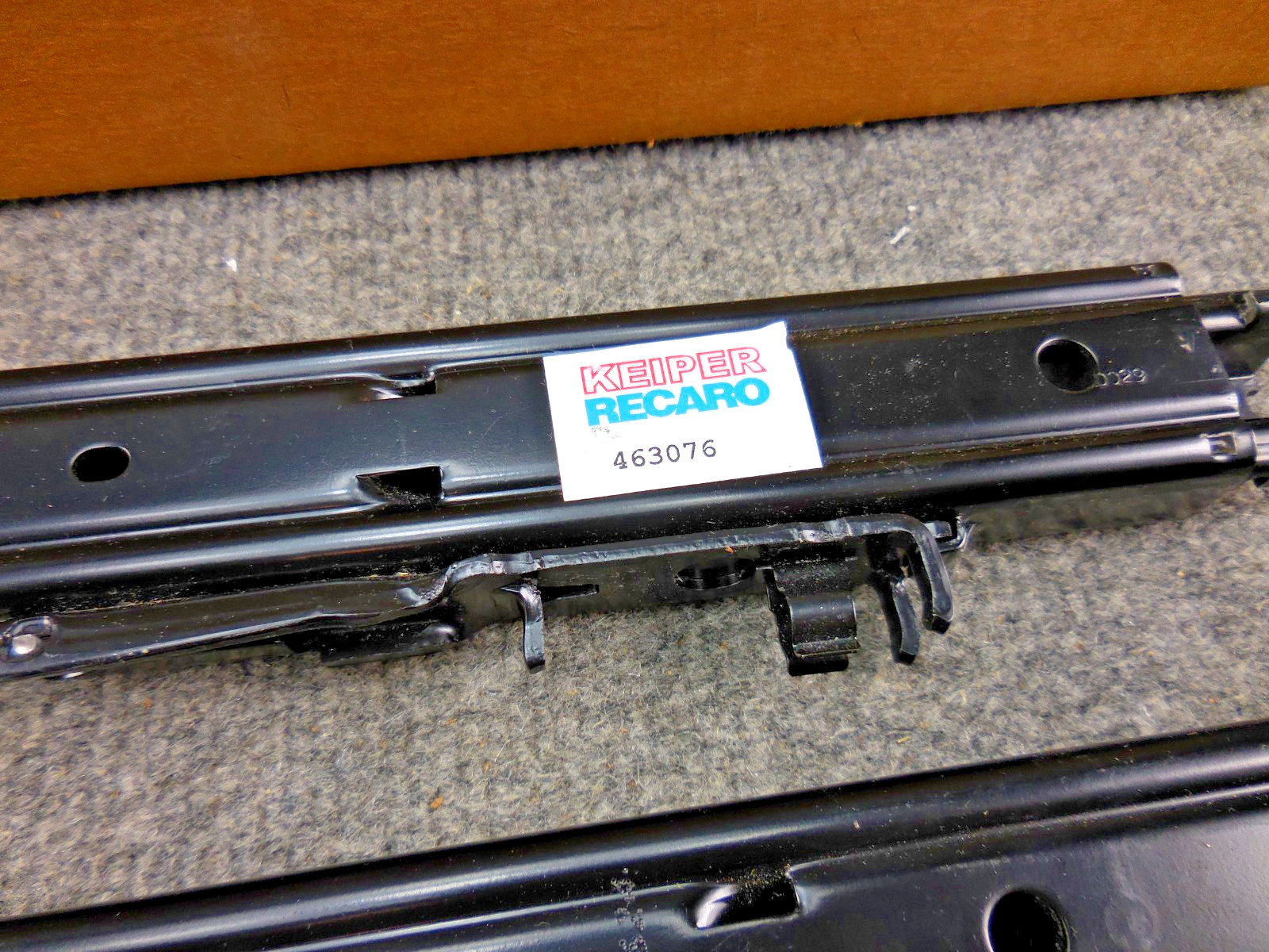 Unused Gillig 82-28011-00 Drivers Seat Track Kit Keiper Recaro 563076 463076