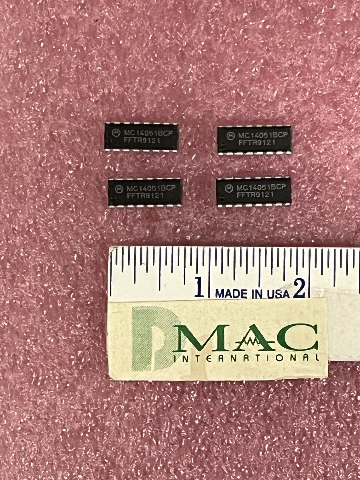 MC14051BCP IC ANALOG MUX SINGLE 8 CH 16 PIN DIP MOTOROLA (LOT OF 4)