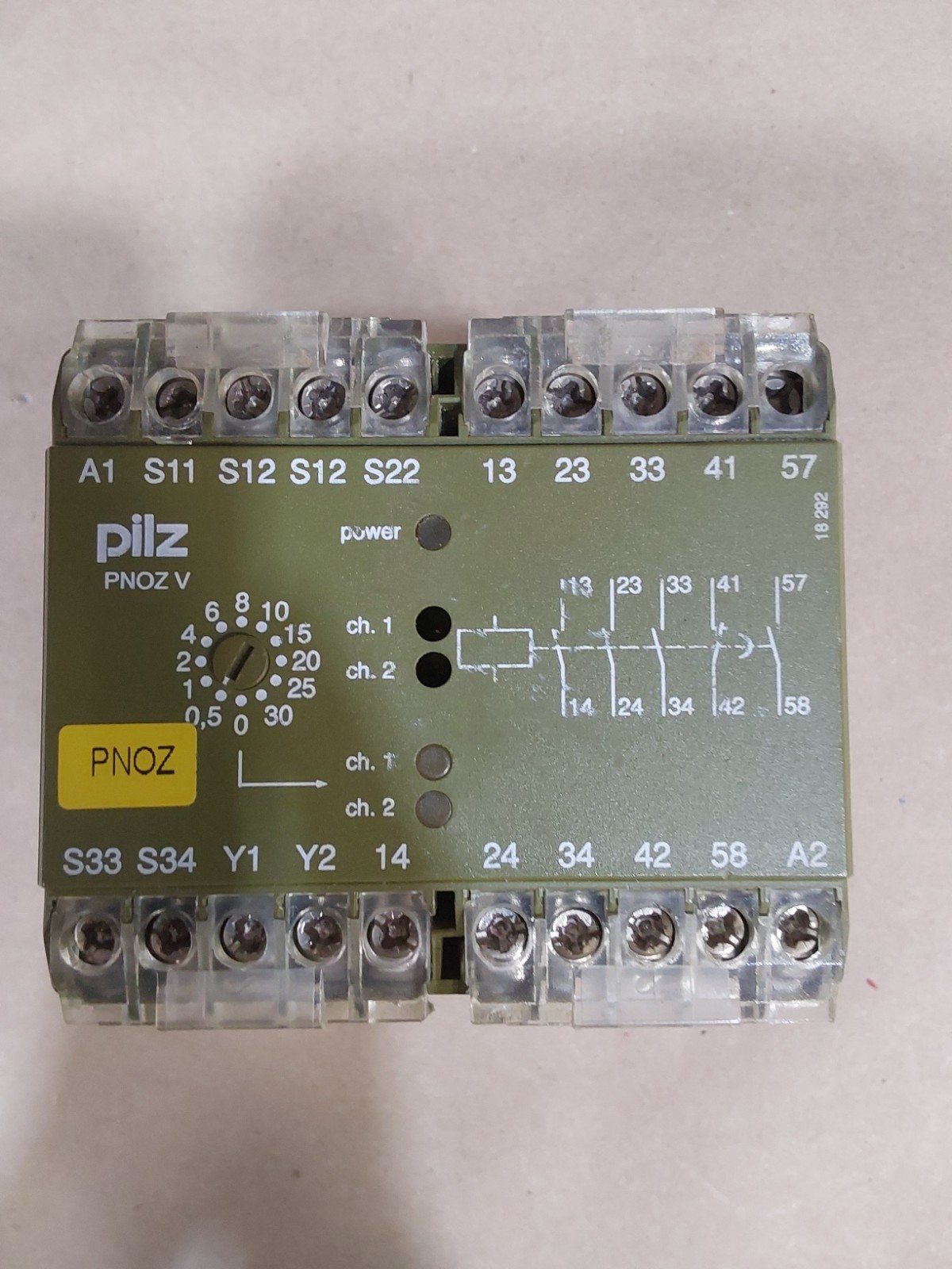 PILZ PNOZ V 30 s 24 V DC Safety Relay 474790