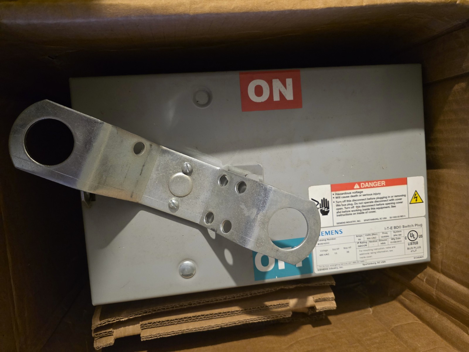 New ITE BD Siemens BOS14352 60 AMP 600V AC 3PH 3W Fusible Class J Bus Plug