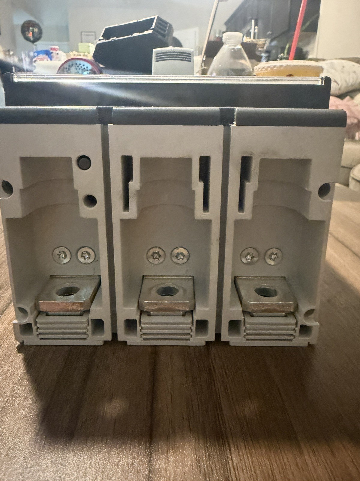 ABB TMAX XT5N CIRCUIT BREAKER 400 A 3P EKIP DIP LSI MAIN BREAKER MOUNT