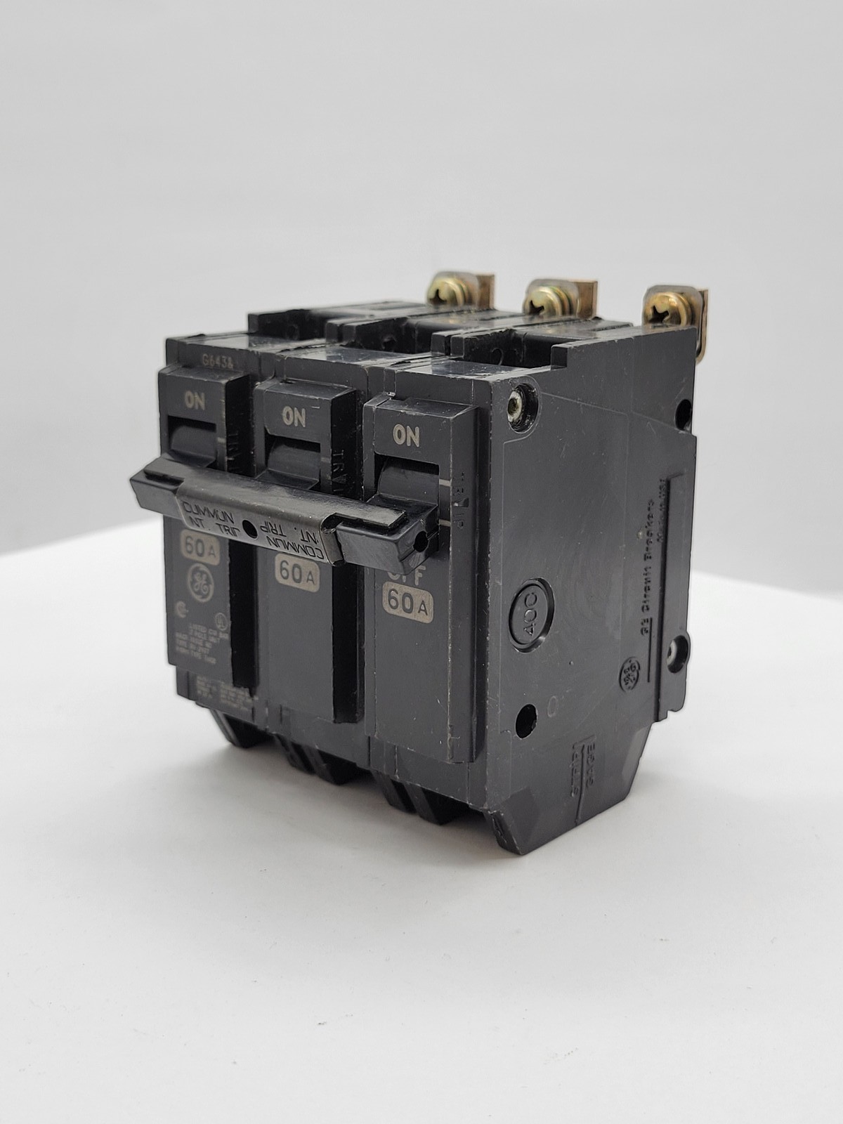 General Electric THQB32060 Bolt-On Circuit Breaker 60A 3P 240V THQB